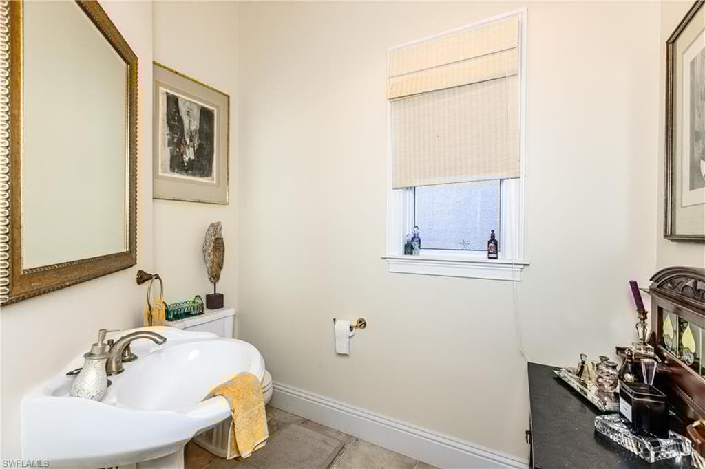 6912 Anthurium Ln, Naples, FL 34113-15