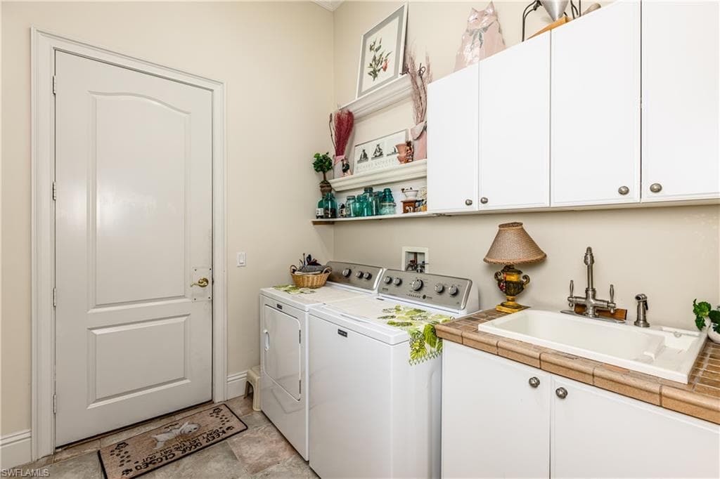 6912 Anthurium Ln, Naples, FL 34113-16