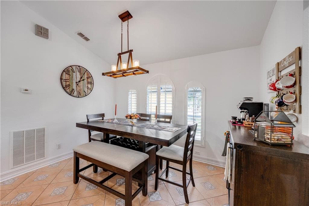 4160 29th Ave NE, Naples, FL 34120-9