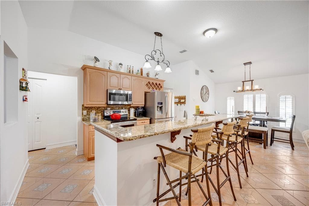 4160 29th Ave NE, Naples, FL 34120-12