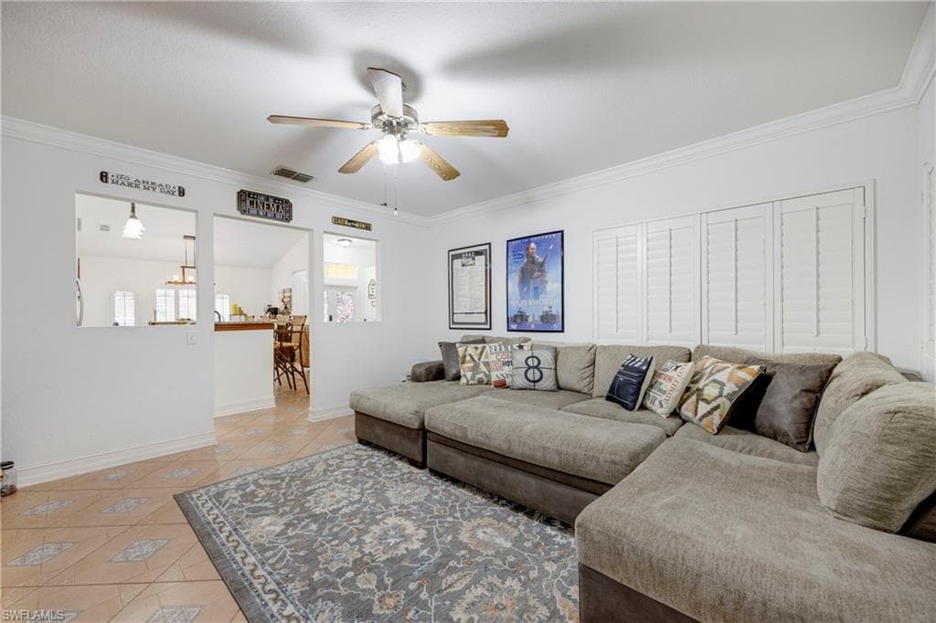 4160 29th Ave NE, Naples, FL 34120-17