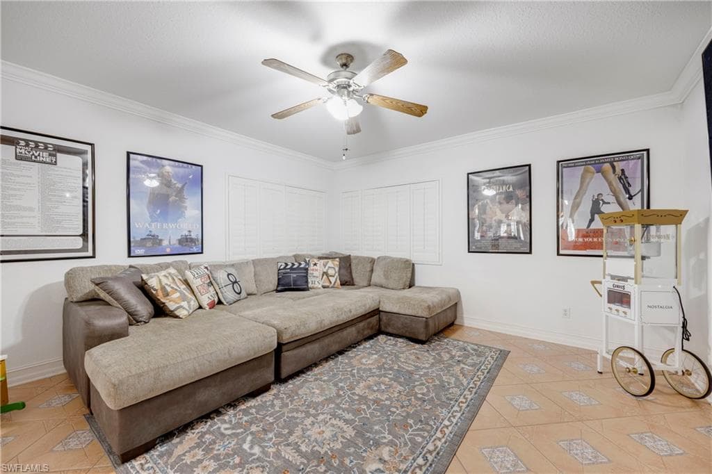 4160 29th Ave NE, Naples, FL 34120-18