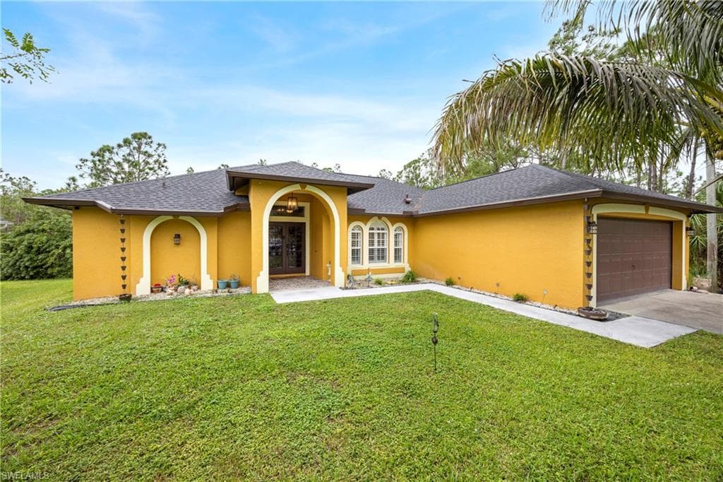 4160 29th Ave NE, Naples, FL 34120-1