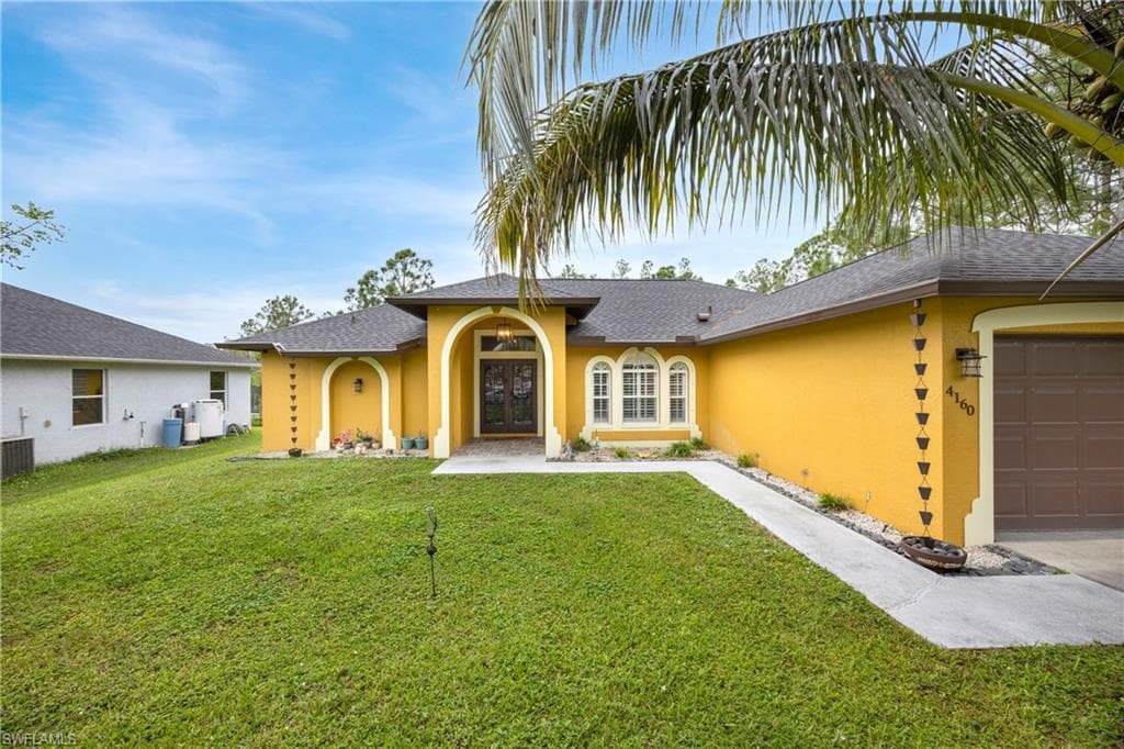 4160 29th Ave NE, Naples, FL 34120-3