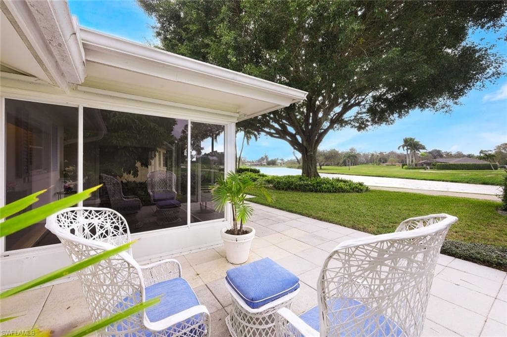 4460 Lakewood Blvd, Naples, FL 34112-32