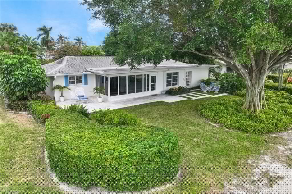 4460 Lakewood Blvd, Naples, FL 34112-33