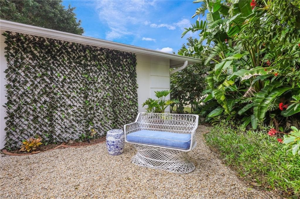 4460 Lakewood Blvd, Naples, FL 34112-4