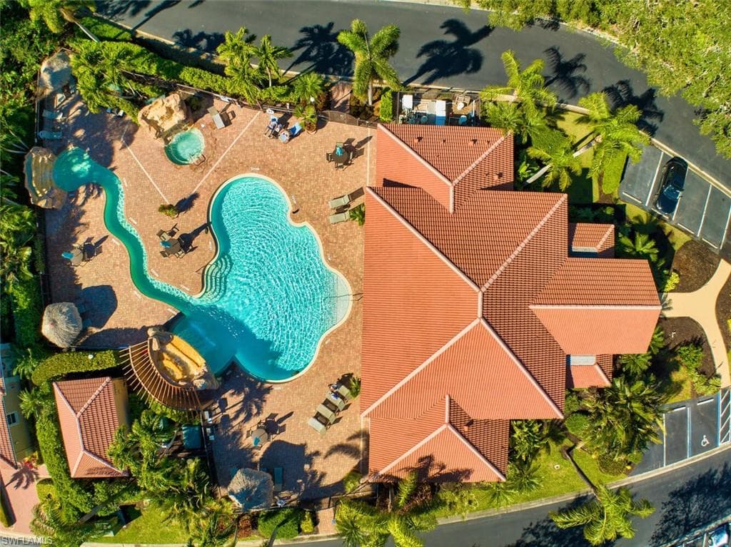 570 El Camino Real 2104, Naples, FL 34119-22