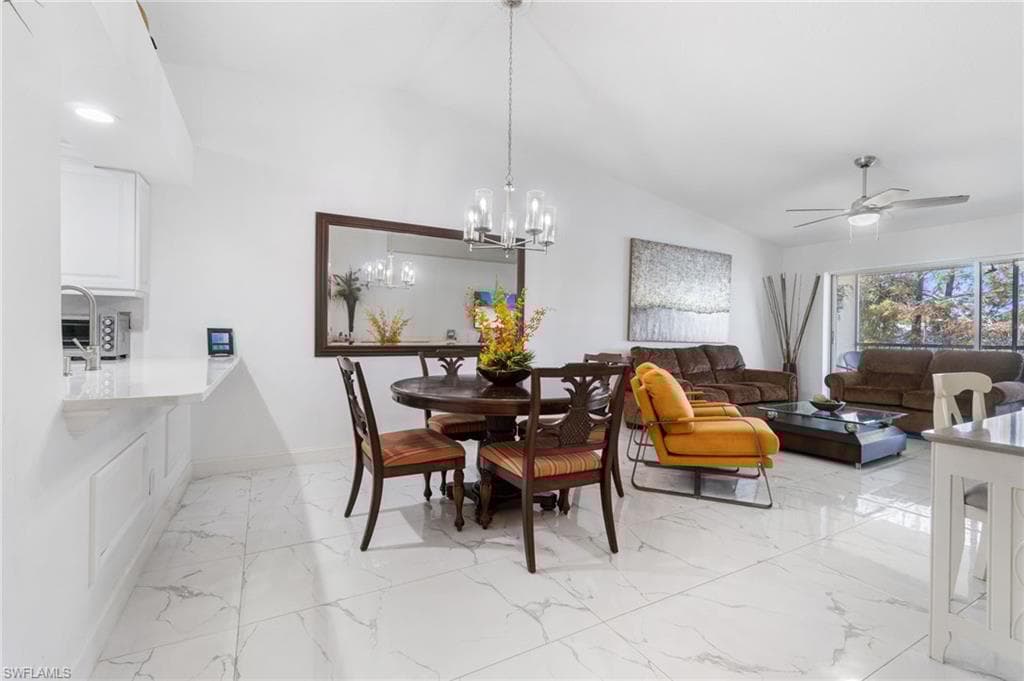 935 New Waterford Dr F-202, Naples, FL 34104-19