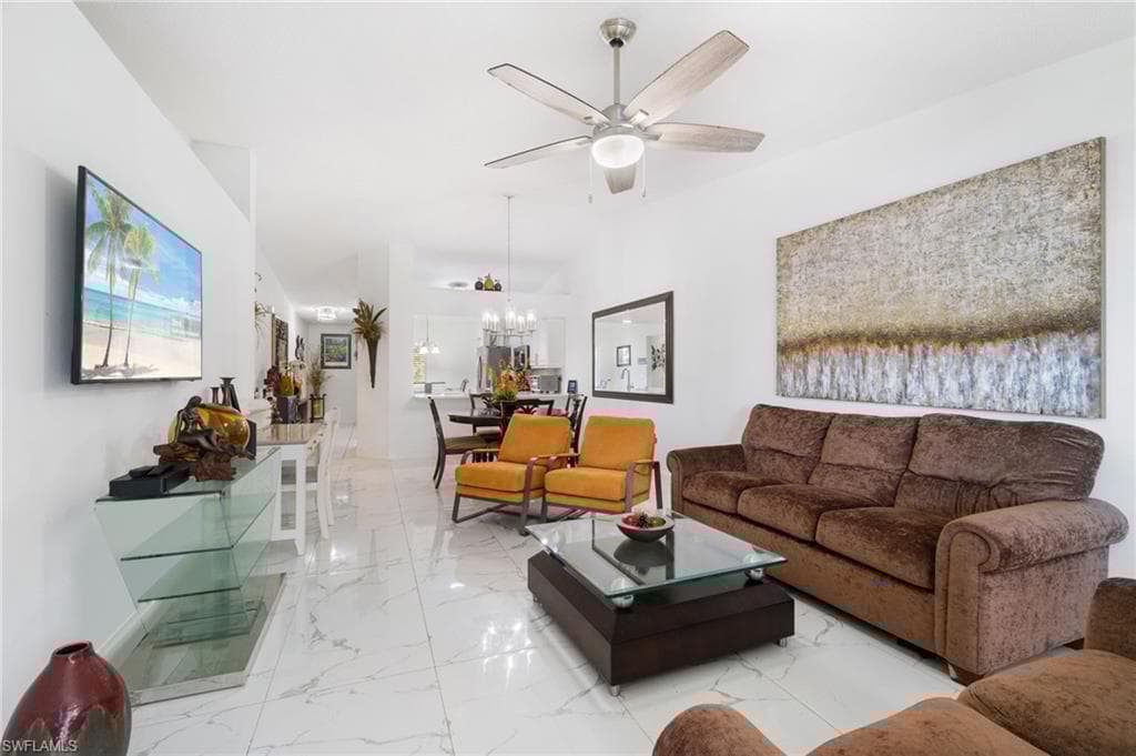 935 New Waterford Dr F-202, Naples, FL 34104-25