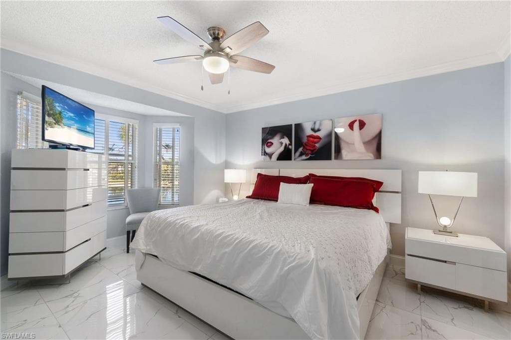 935 New Waterford Dr F-202, Naples, FL 34104-27