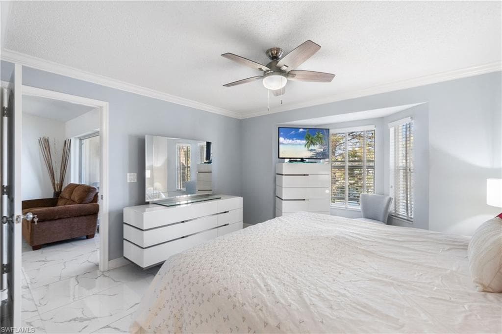 935 New Waterford Dr F-202, Naples, FL 34104-29