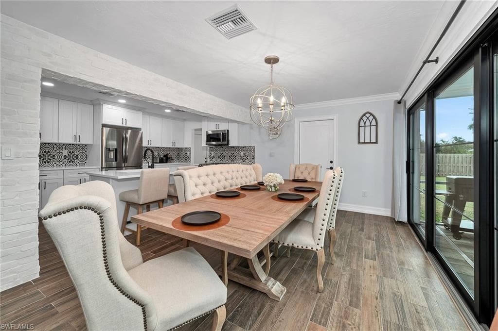 461 Quail Dr, Marco Island, FL 34145-7