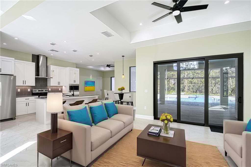 219 33rd Ave NW, Naples, FL 34120-13