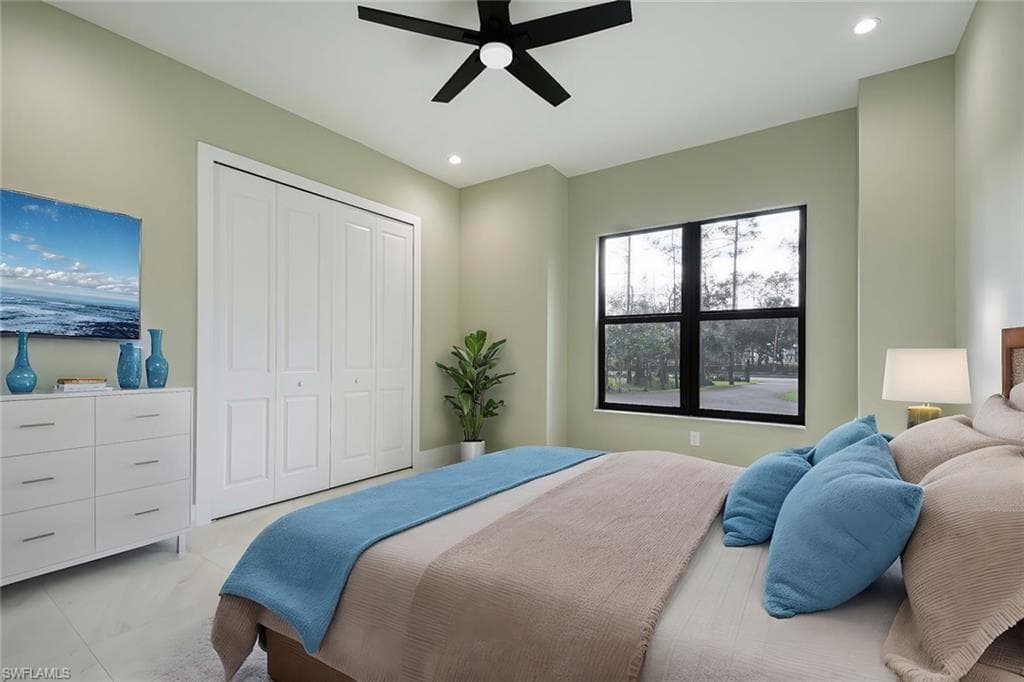 219 33rd Ave NW, Naples, FL 34120-23