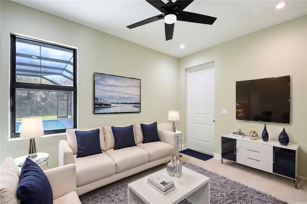 219 33rd Ave NW, Naples, FL 34120-29