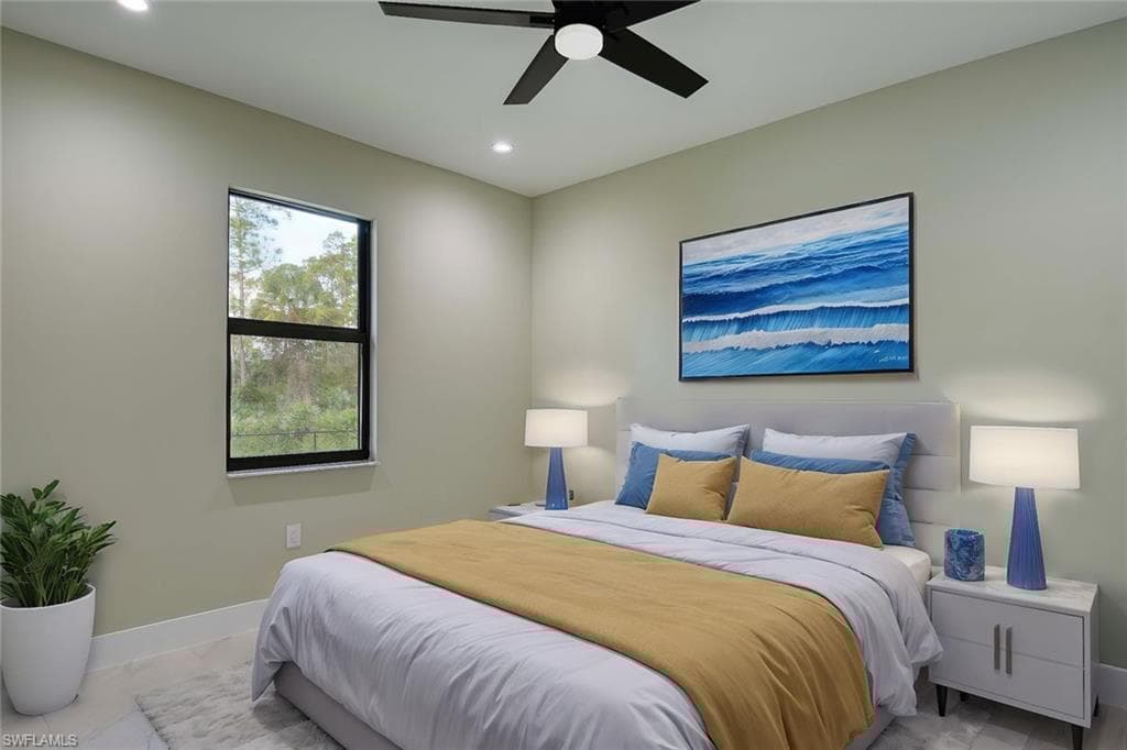 219 33rd Ave NW, Naples, FL 34120-32