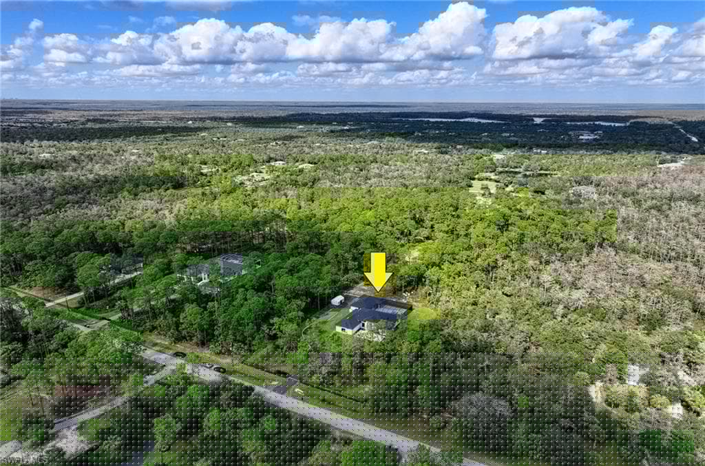219 33rd Ave NW, Naples, FL 34120-6
