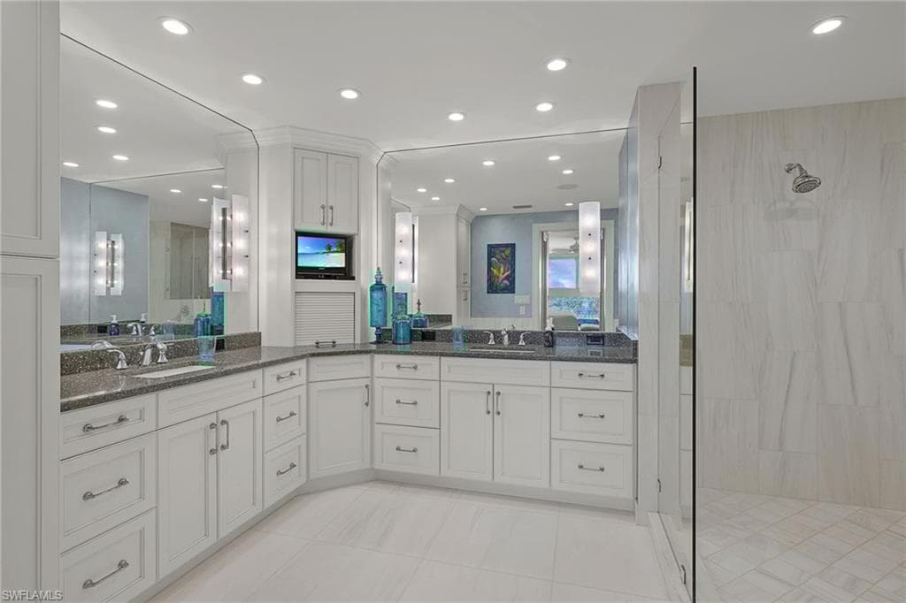 2400 Gulf Shore Blvd N Ph-4, Naples, FL 34103-10