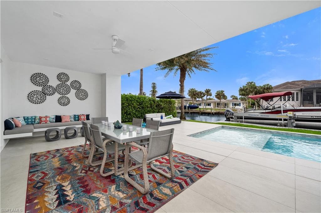 432 Bayside Ave, Naples, FL 34108-11
