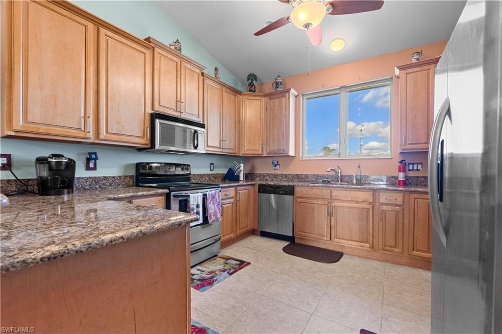 301 Copeland Ave S 104, Everglades City, FL 34139-1
