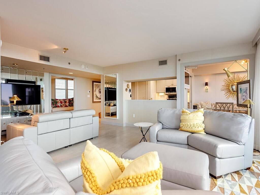 6361 Pelican Bay Blvd 402, Naples, FL 34108-4