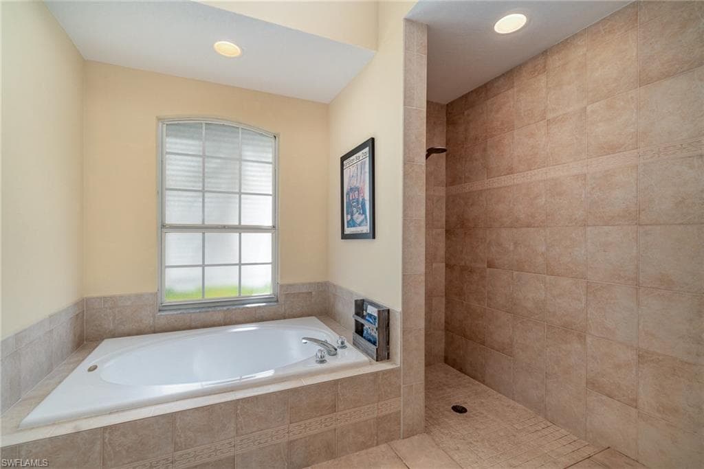 149 54th Ter, Cape Coral, FL 33914-24