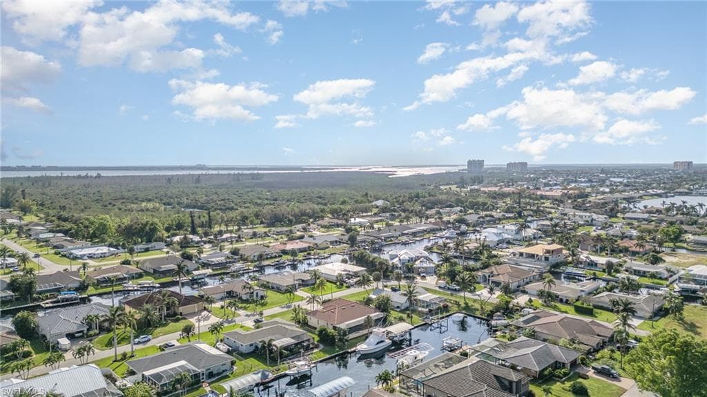 149 54th Ter, Cape Coral, FL 33914-38
