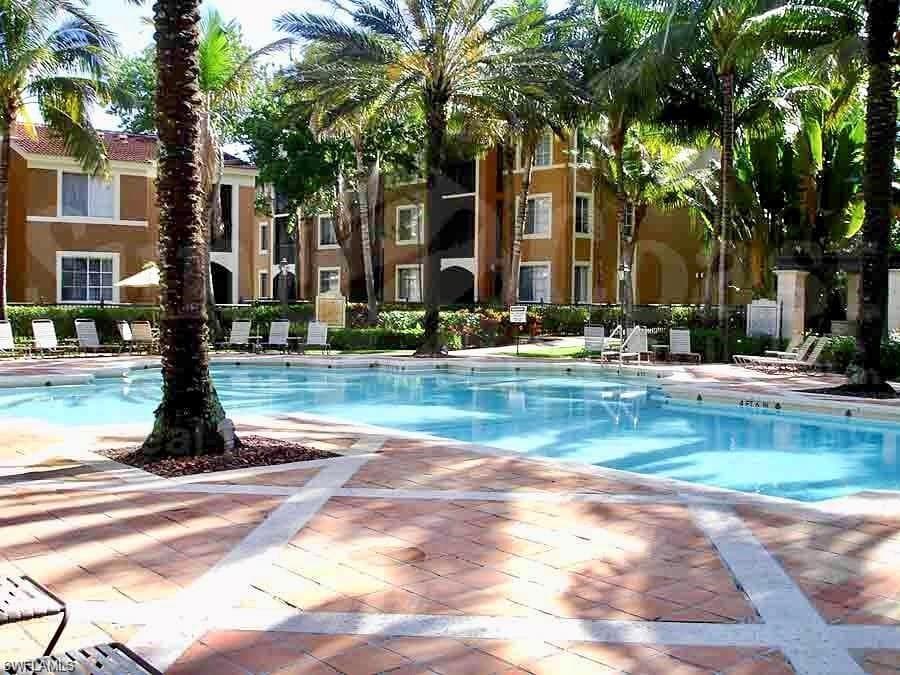 1225 Reserve Way 6-303, Naples, FL 34105-21