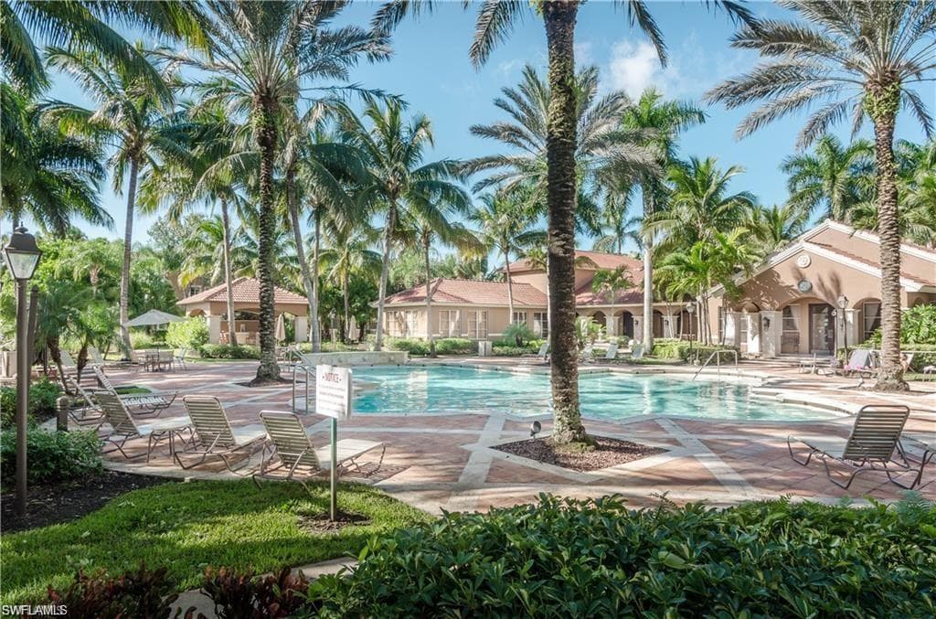 1225 Reserve Way 6-303, Naples, FL 34105-25