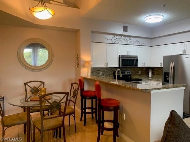 1225 Reserve Way 6-303, Naples, FL 34105-5