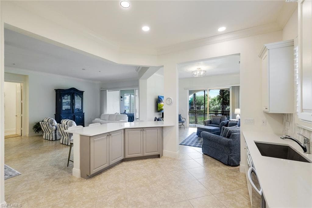 3176 Serena Ln 202, Naples, FL 34114-14