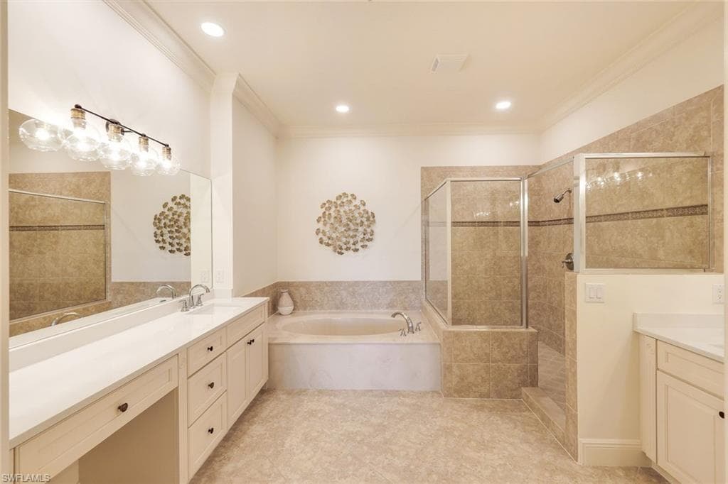 3176 Serena Ln 202, Naples, FL 34114-22