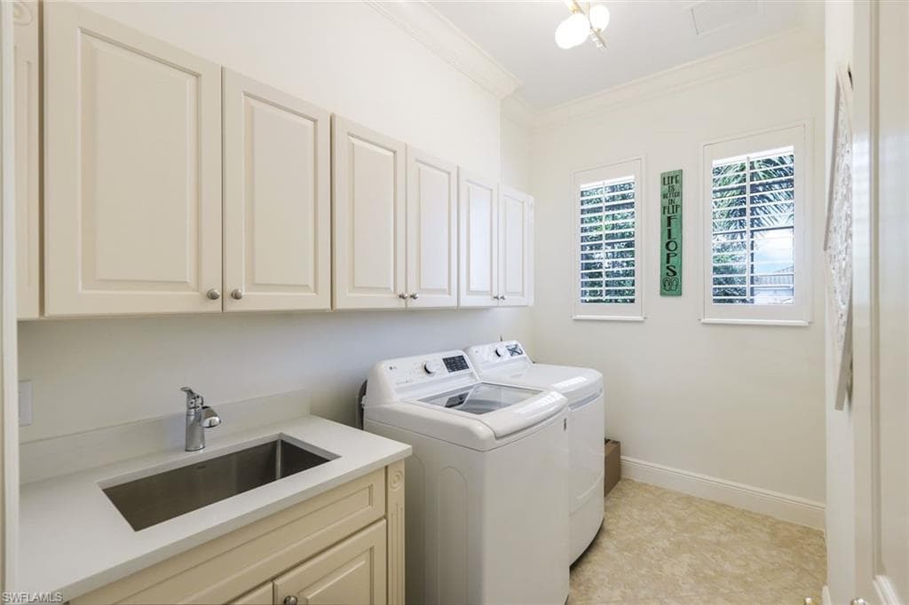 3176 Serena Ln 202, Naples, FL 34114-29