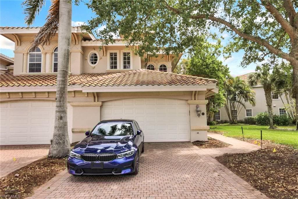 3176 Serena Ln 202, Naples, FL 34114-35