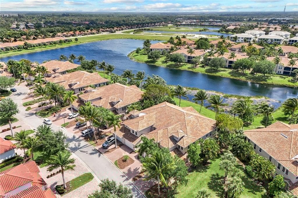 3176 Serena Ln 202, Naples, FL 34114-5