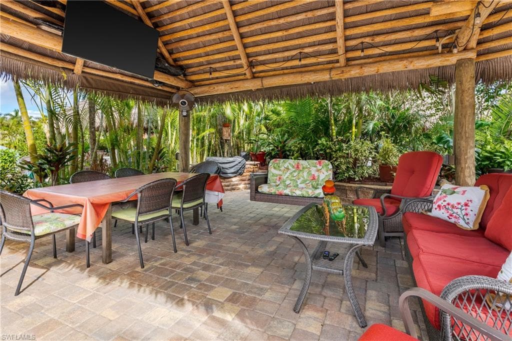 13446 Ladyfish Ln, Naples, FL 34114-12