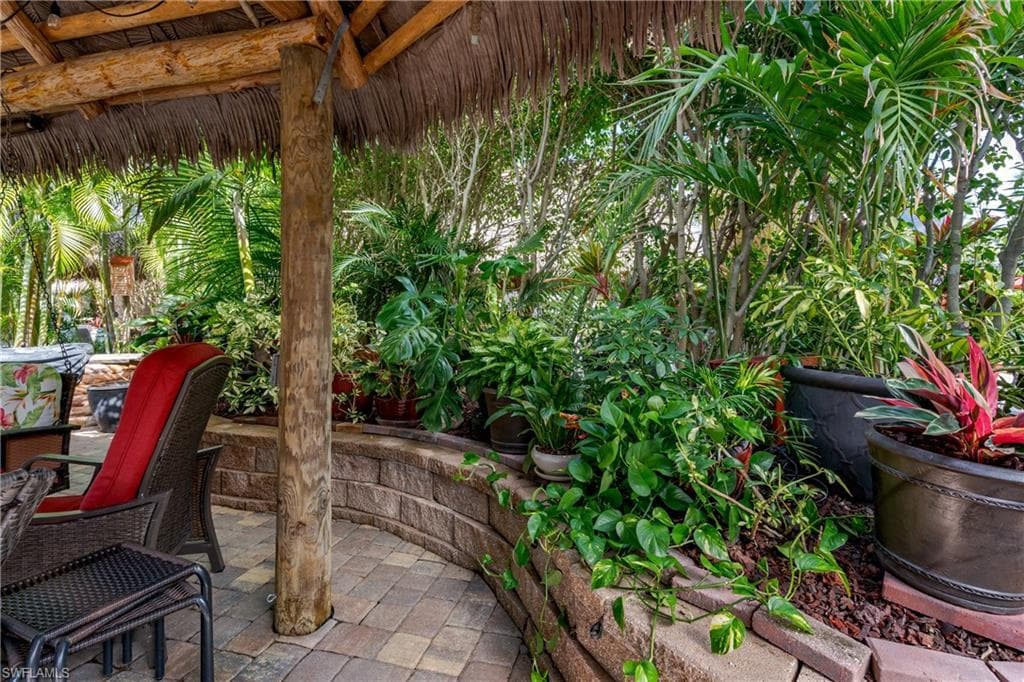13446 Ladyfish Ln, Naples, FL 34114-1