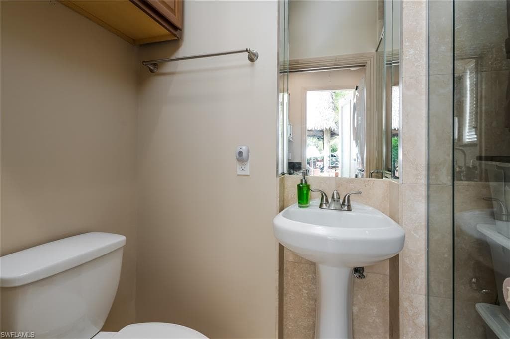 13446 Ladyfish Ln, Naples, FL 34114-26