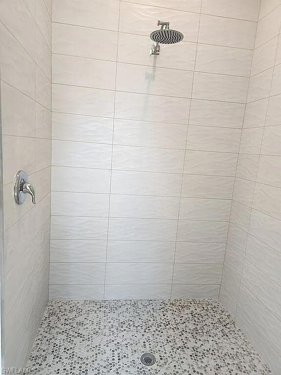 127 Connecticut Rd, Lehigh Acres, FL 33936-21
