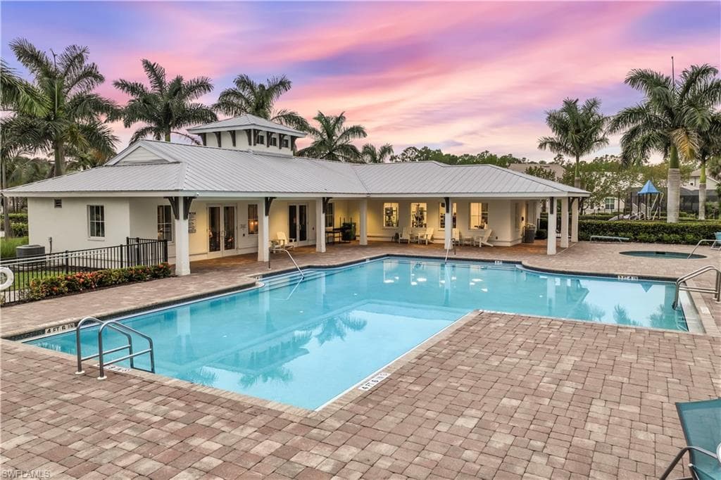 3829 Helmsman Dr, Naples, FL 34120-46