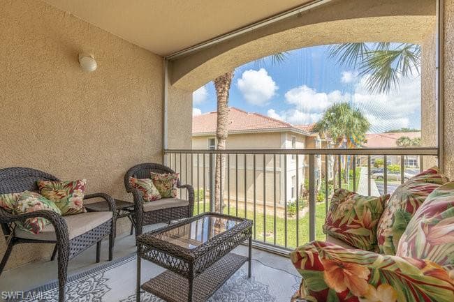 8235 Ibis Club Dr 306, Naples, FL 34104-11