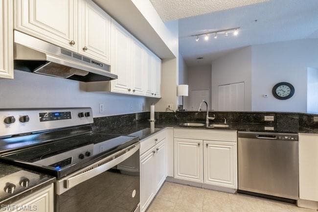 8235 Ibis Club Dr 306, Naples, FL 34104-26