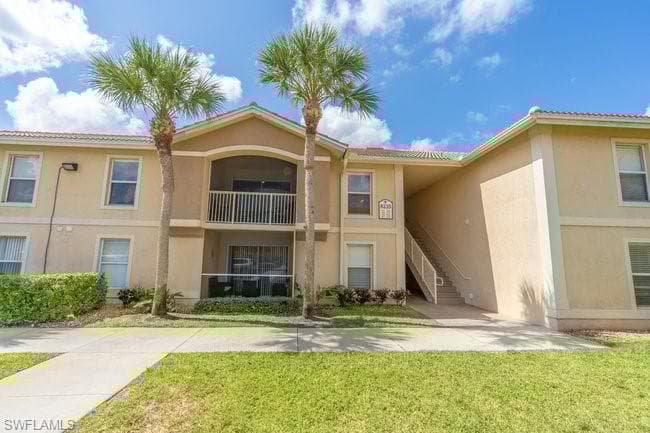 8235 Ibis Club Dr 306, Naples, FL 34104-6