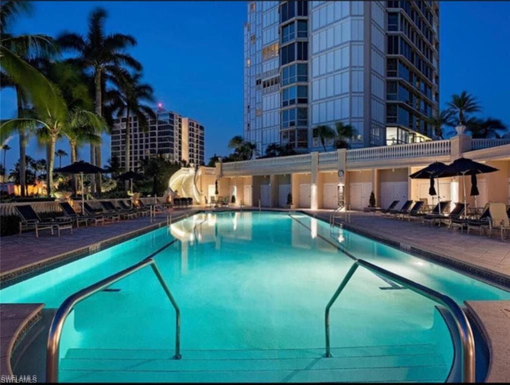 4021 Gulf Shore Blvd N 2105, Naples, FL 34103-36
