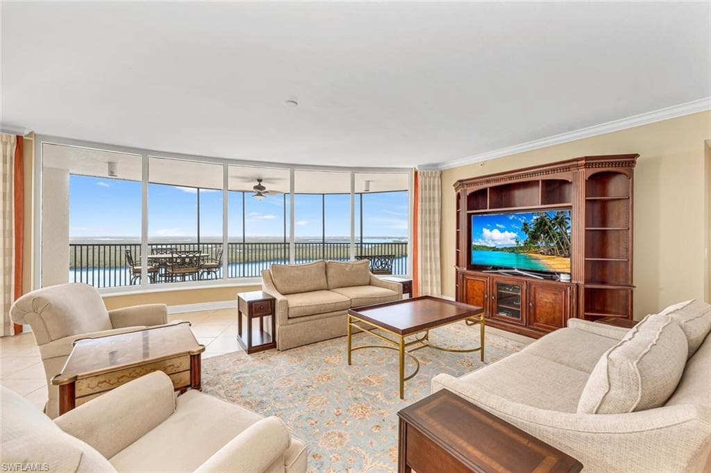 1050 Borghese Ln 1804, Naples, FL 34114-9