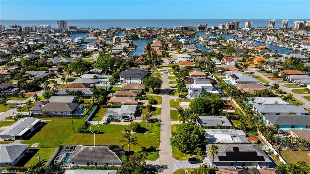 556 103rd Ave N, Naples, FL 34108-36