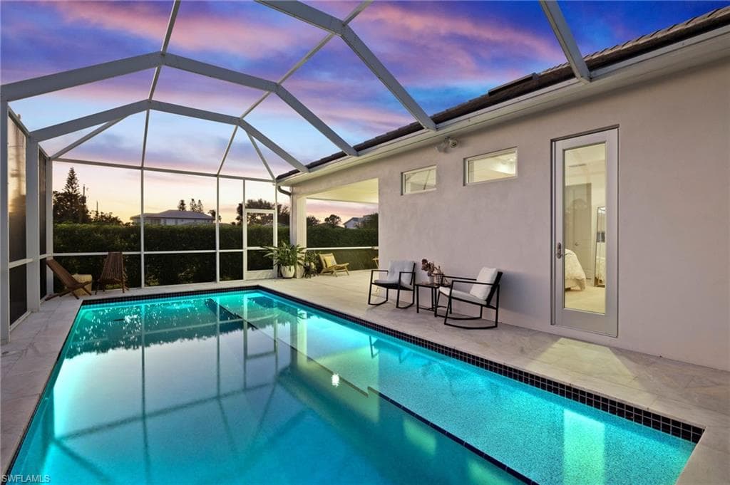 556 103rd Ave N, Naples, FL 34108-44