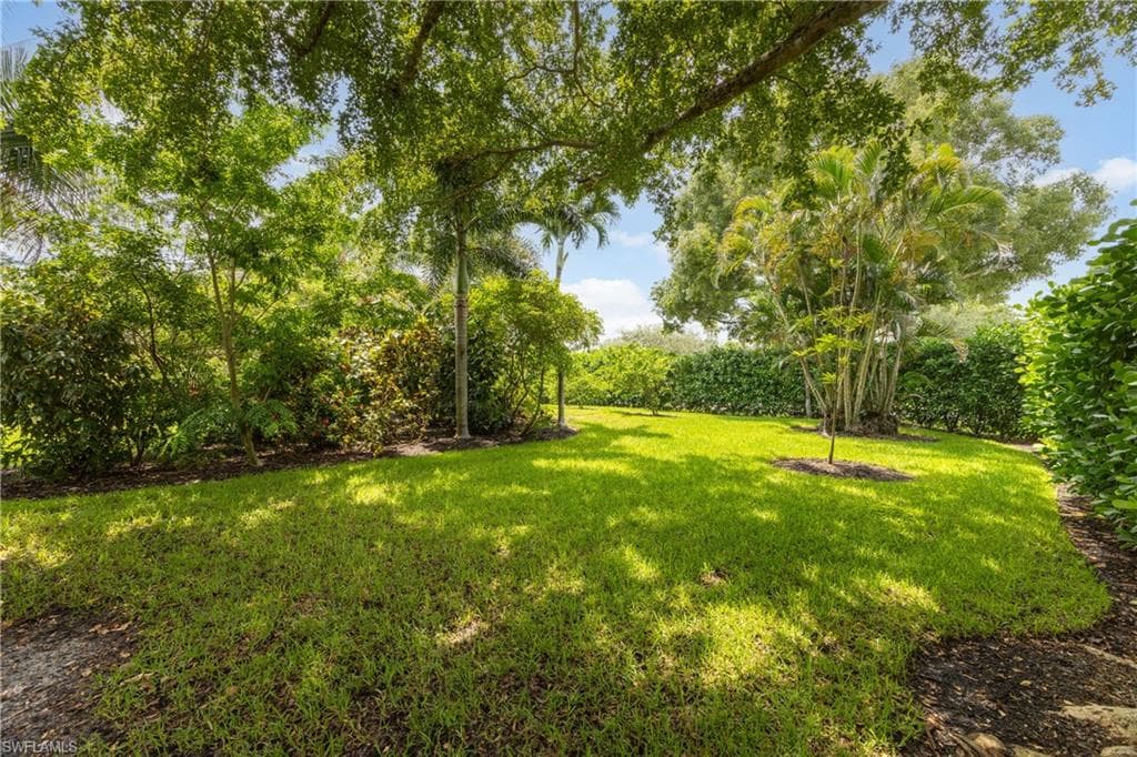 1135 7th St S, Naples, FL 34102-35