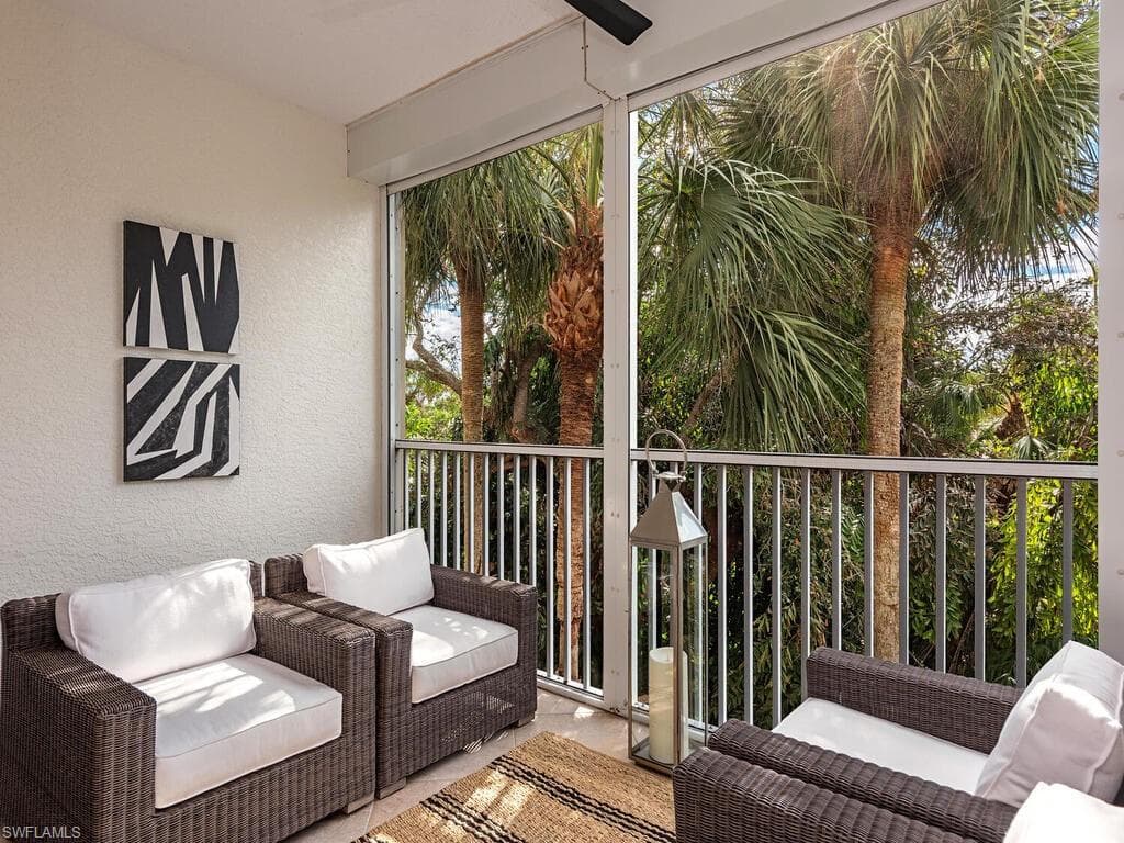 7725 Pebble Creek Cir 8-204, Naples, FL 34108-11